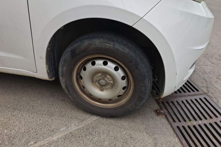 Used CHANGAN OSHAN Olisway 2015 1.2L Manual Enjoyment Model Right Front Wheel Hub