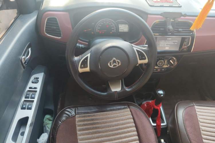Used CHANGAN OSHAN Olisway 2015 X6 1.4L Manual Mount Everest Edition Steering Wheel