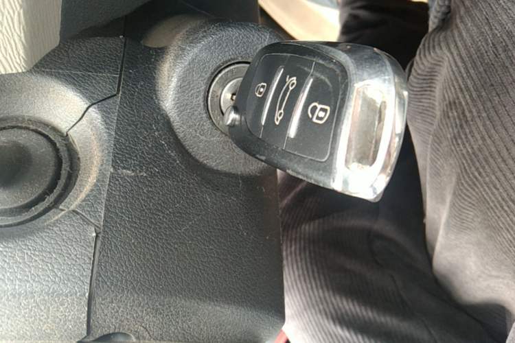 Used CHANGAN OSHAN Olisway 2015 1.2L Manual Enjoyment Model Vehicle Key