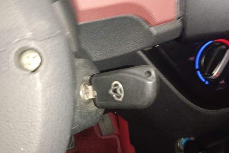 Used CHANGAN OSHAN Olisway 2015 X6 1.4L Manual Mount Everest Edition Vehicle Key