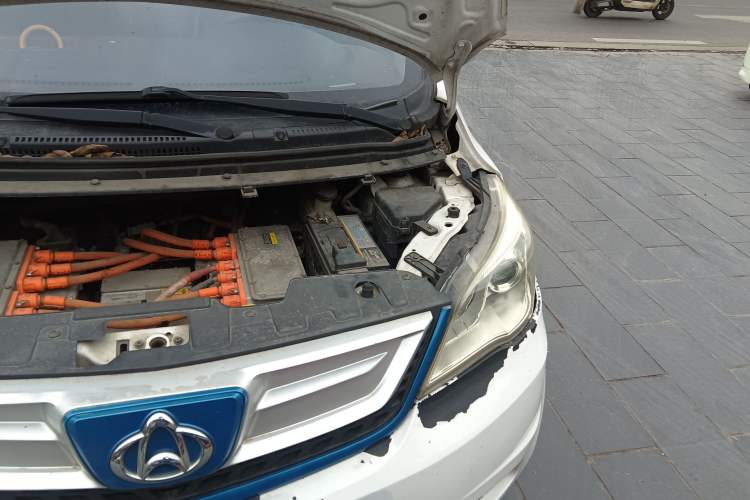 Used CHANGAN OSHAN Olisway EV 2017 Elite Model Engine Bay Left