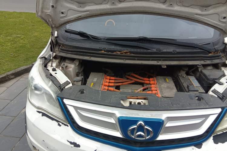 Used CHANGAN OSHAN Olisway EV 2017 Elite Model Engine Bay Right