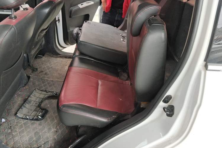 Used CHANGAN OSHAN Olisway EV 2017 Elite Model Left Rear Seat