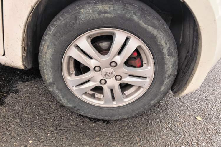 Used CHANGAN OSHAN Olisway EV 2018 EV model Right Front Wheel Hub