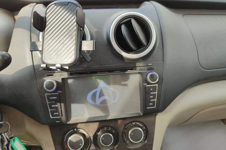 Used CHANGAN OSHAN Ounuo S 2012 1.5L Elite Version Audio And AC Panel