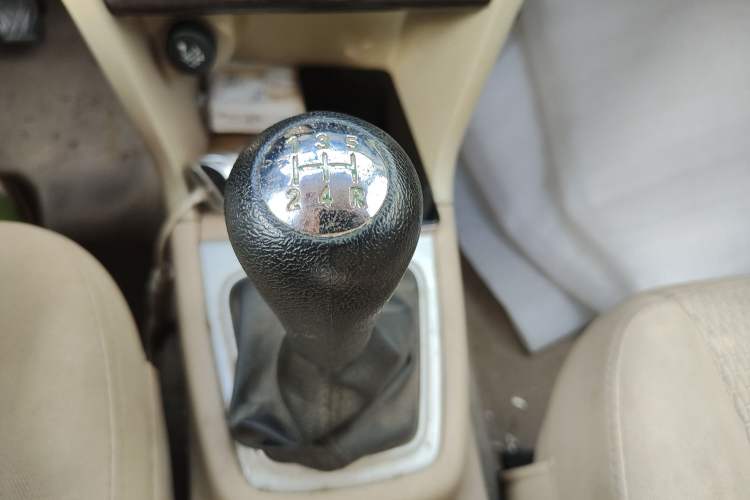 Used CHANGAN OSHAN Ounuo S 2012 1.5L Elite Version Gear Lever