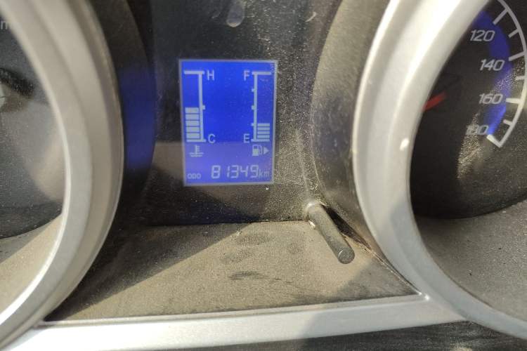 Used CHANGAN OSHAN Ounuo S 2012 1.5L Elite Version Odometer Close Up