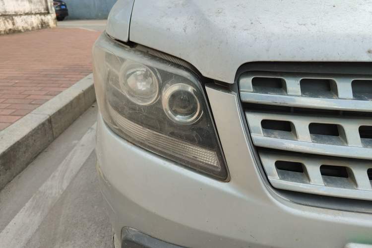 Used CHANGAN OSHAN Ounuo S 2012 1.5L Elite Version Right Front Headlight