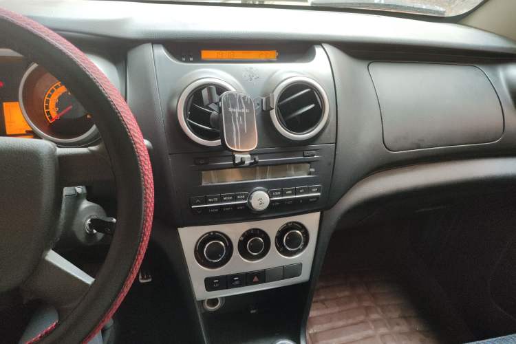 Used CHANGAN OSHAN Ounuo S 2014 1.5L Base Version Audio And AC Panel