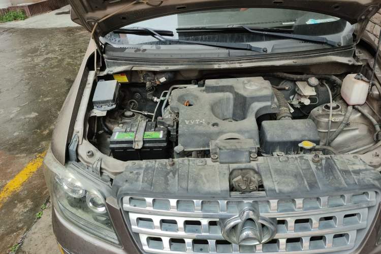 Used CHANGAN OSHAN Ounuo S 2014 1.5L Base Version Engine Bay Right