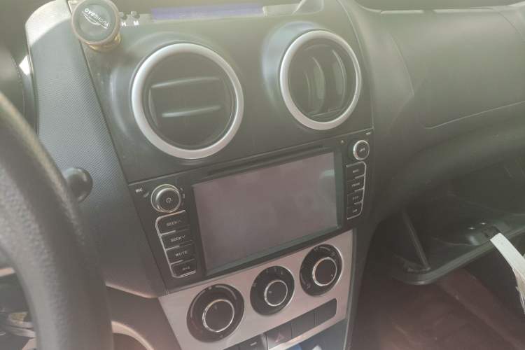 Used CHANGAN OSHAN Ounuo S 2014 1.3L Base Version Audio And AC Panel