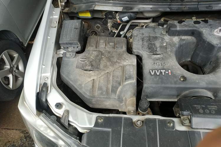 Used CHANGAN OSHAN Ounuo S 2014 1.5L Base Version Engine Bay Right