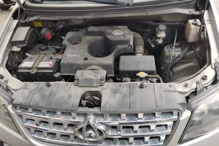 Used CHANGAN OSHAN Ounuo S 2014 1.5L Base Version Engine Bay
