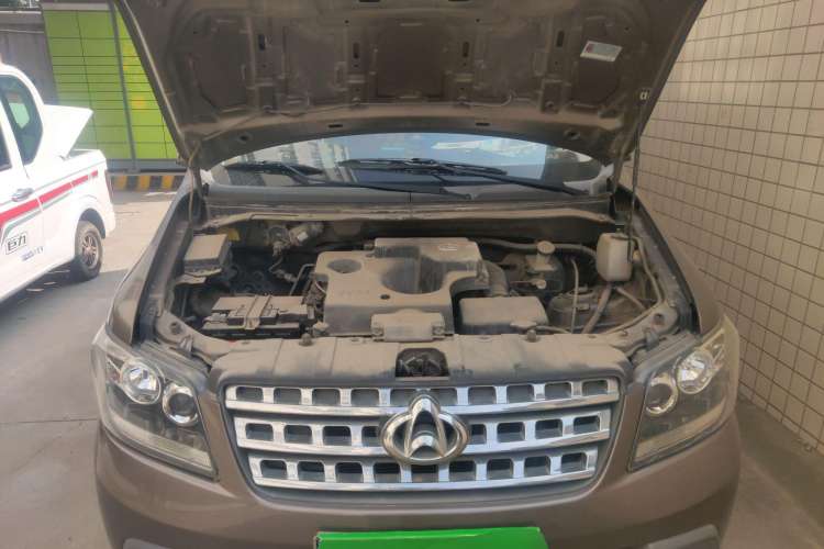 Used CHANGAN OSHAN Ounuo S 2014 1.5L Base Version Engine Bay