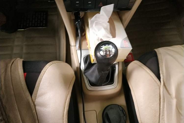 Used CHANGAN OSHAN Ounuo S 2014 1.5L Base Version Gear Lever