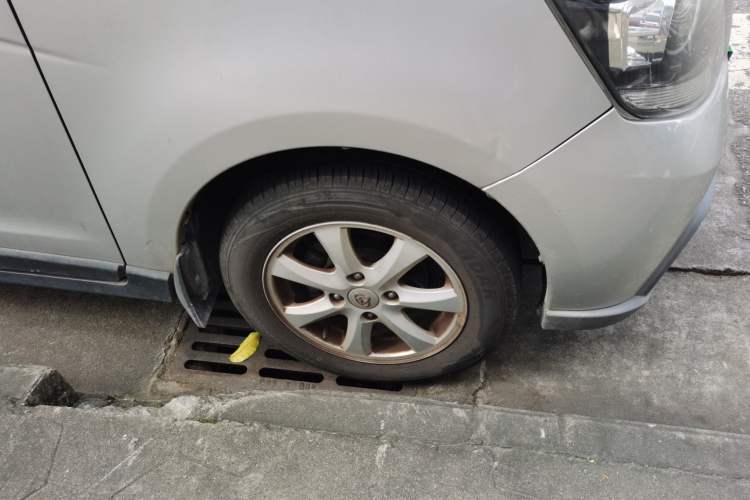 Used CHANGAN OSHAN Ounuo S 2014 1.5L Base Version Right Front Wheel Hub