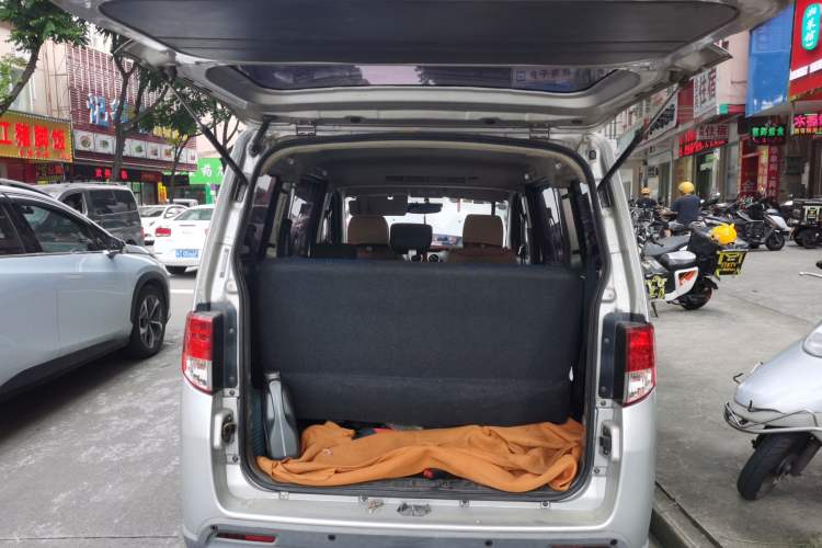 Used CHANGAN OSHAN Ounuo S 2014 1.5L Base Version Trunk