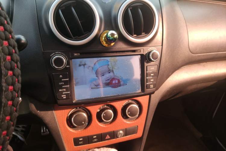 Used CHANGAN OSHAN Ounuo S 2014 1.5L Base Version Audio And AC Panel