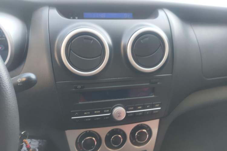 Used CHANGAN OSHAN Ounuo S 2014 1.5L Base Version Audio And AC Panel