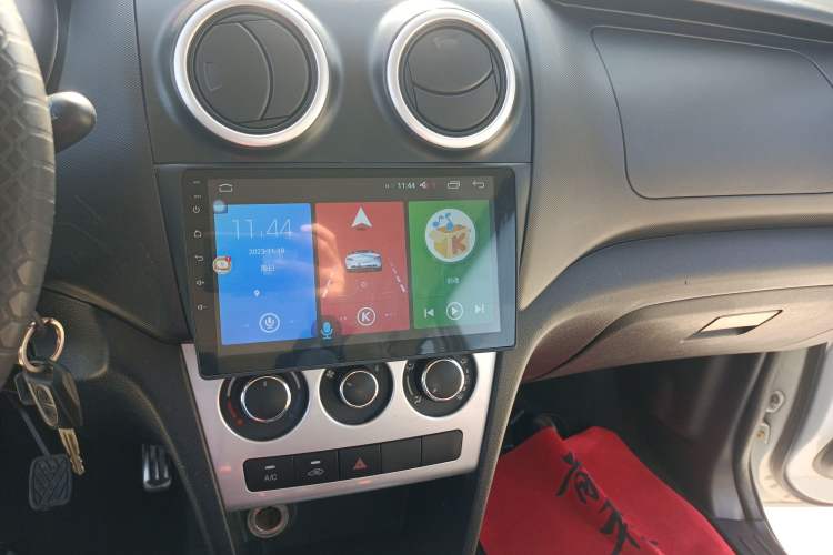Used CHANGAN OSHAN Ounuo S 2014 1.5L Base Version Audio And AC Panel