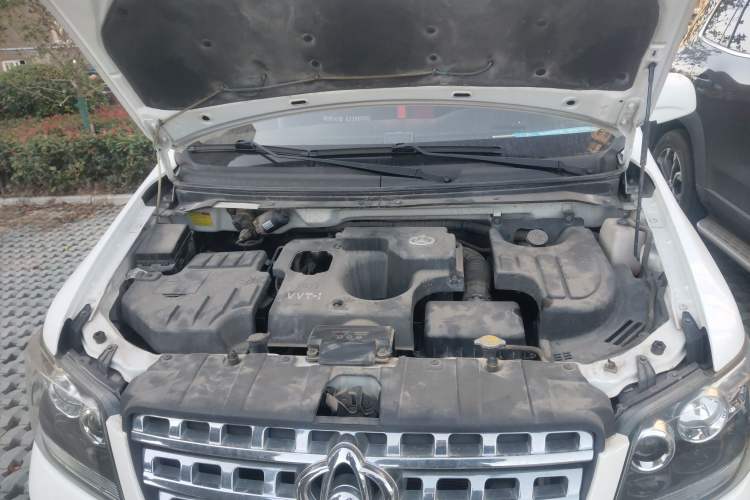 Used CHANGAN OSHAN Ounuo S 2014 1.5L Base Version Engine Bay
