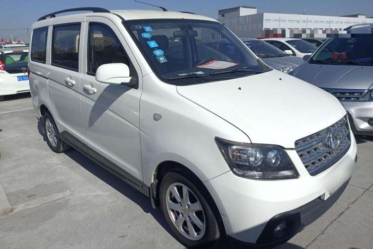 Used CHANGAN OSHAN Ounuo S 2014 1.5L Base Version Front Right 45 Deg