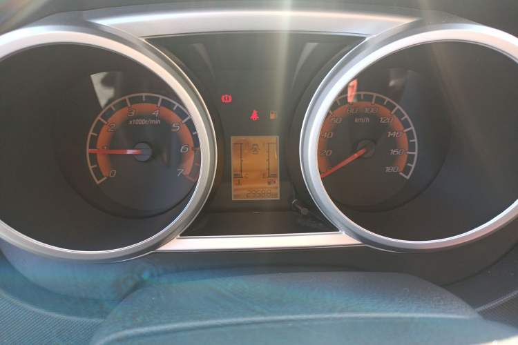 Used CHANGAN OSHAN Ounuo S 2014 1.5L Base Version Instrument Cluster