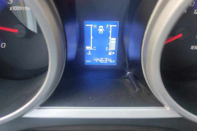 Used CHANGAN OSHAN Ounuo S 2014 1.5L Base Version Odometer Close Up
