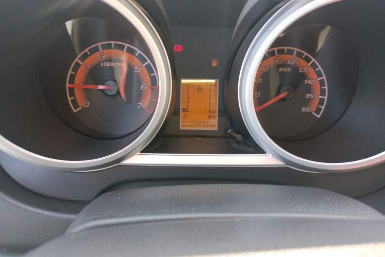 Used CHANGAN OSHAN Ounuo S 2014 1.5L Base Version Odometer Close Up