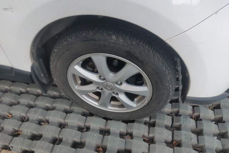 Used CHANGAN OSHAN Ounuo S 2014 1.5L Base Version Right Front Wheel Hub