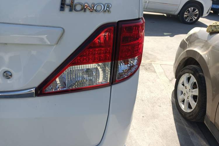 Used CHANGAN OSHAN Ounuo S 2014 1.5L Base Version Right Rear Taillight