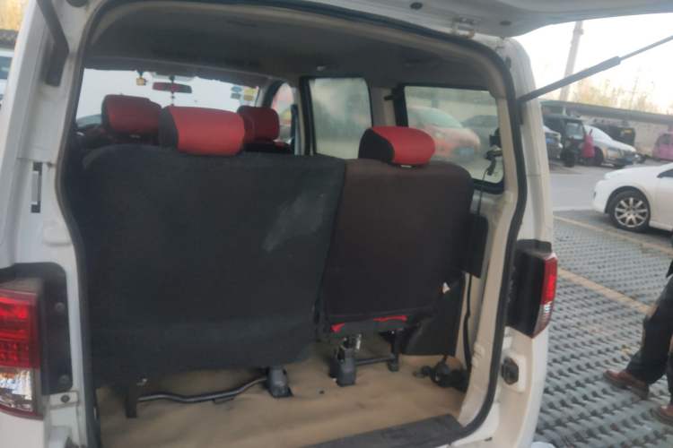 Used CHANGAN OSHAN Ounuo S 2014 1.5L Base Version Trunk