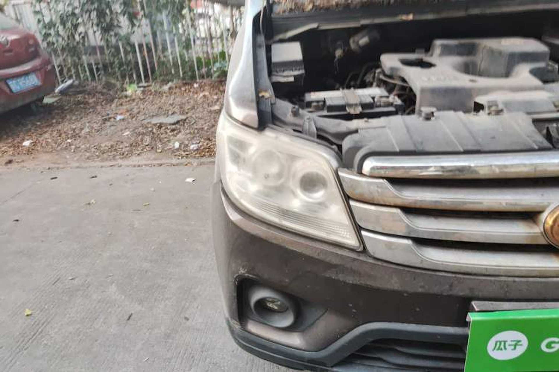 Used CHANGAN OSHAN Ounuo S 2015 1.5L Jin Ouno Elite Model Right Front Headlight