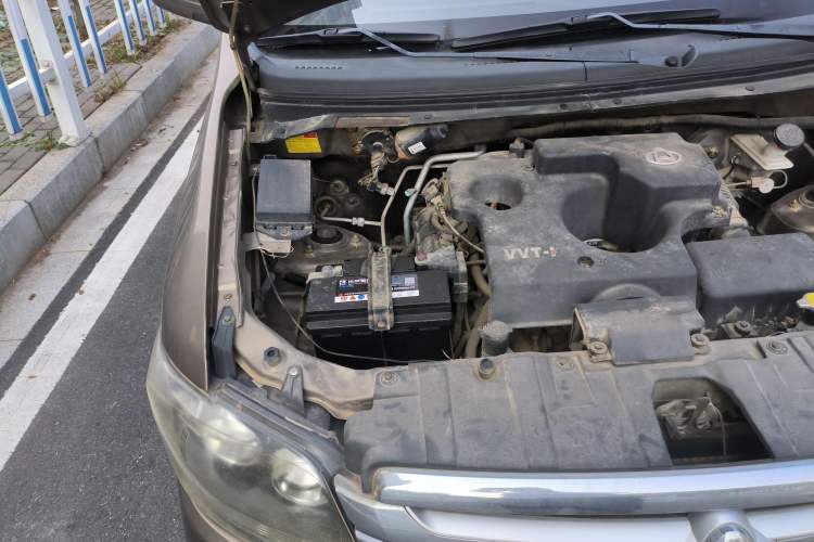 Used CHANGAN OSHAN Ounuo S 2017 1.5L Base Version Engine Bay Right