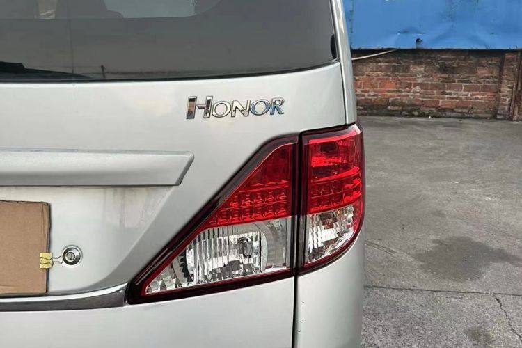 Used CHANGAN OSHAN Ounuo S 2017 1.5L Base Version Right Rear Taillight