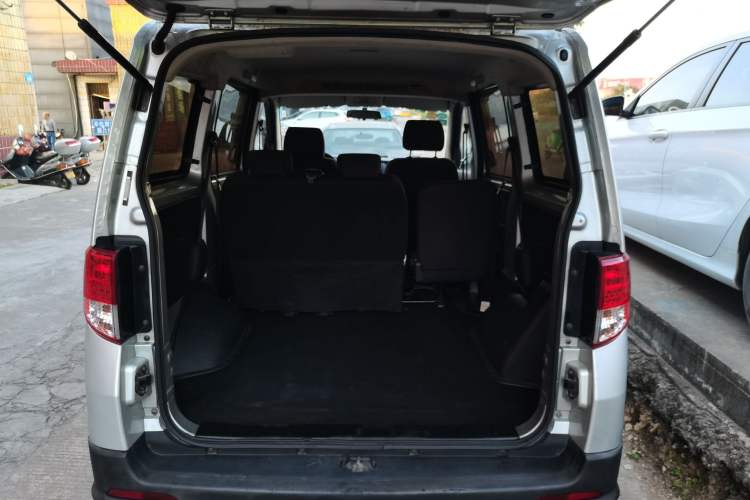 Used CHANGAN OSHAN Ounuo S 2017 1.5L Base Version Trunk