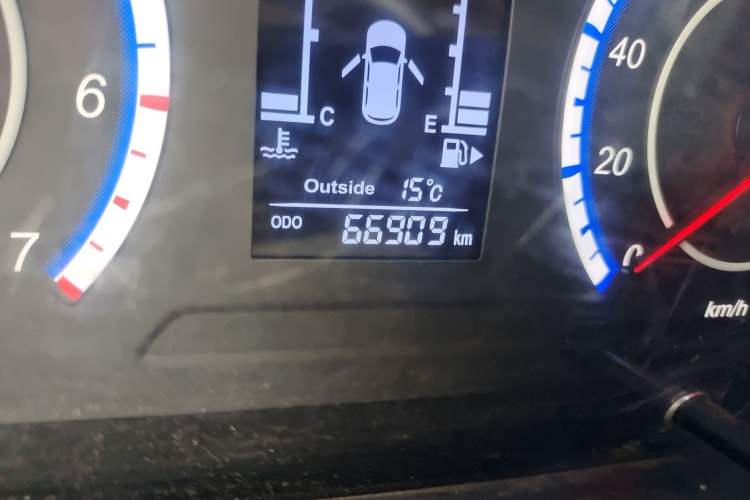 Used CHANGAN OSHAN Ounuo S 2019 1.5L Ouno S Standard Model China VI JL473QG Odometer Close Up