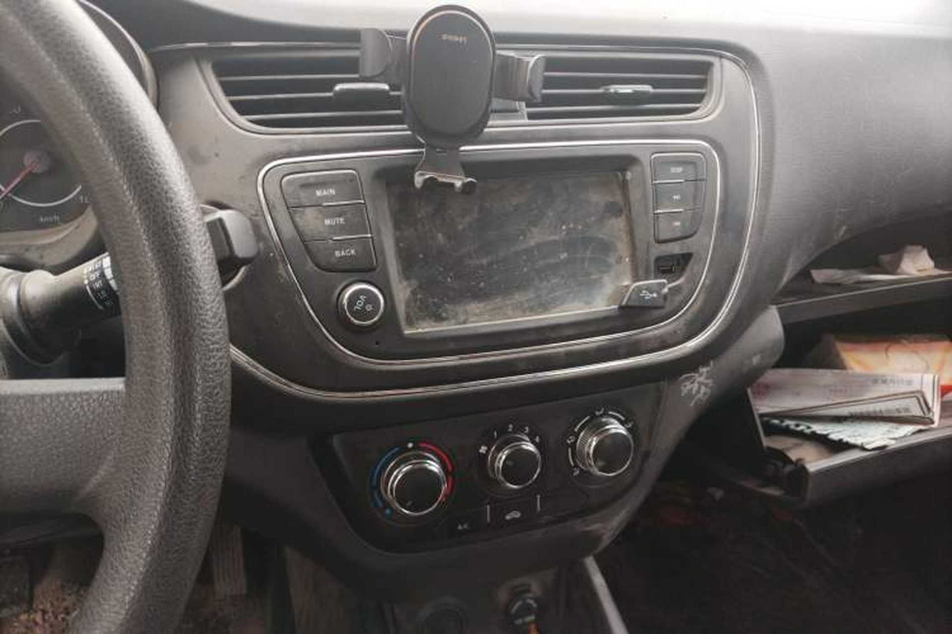 Used CHANGAN OSHAN Ounuo S 2021 1.5L Ono S Smart Edition Dual-Steaming Air-Conditioned Bus JL473QG Audio And AC Panel