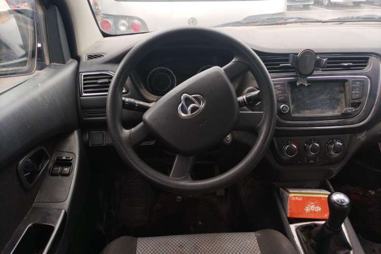 Used CHANGAN OSHAN Ounuo S 2021 1.5L Ono S Smart Edition Dual-Steaming Air-Conditioned Bus JL473QG Steering Wheel
