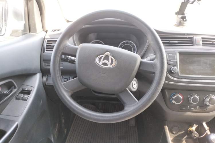 Used CHANGAN OSHAN Ounuo S 2021 1.5L Ono S Smart Edition Dual-Steaming Air-Conditioned Bus JL473QG Steering Wheel