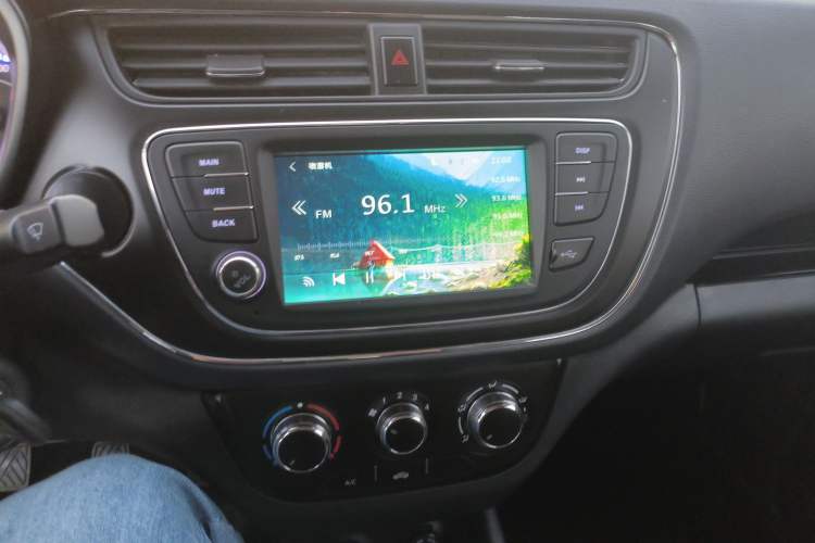 Used CHANGAN OSHAN Ounuo S 2021 1.5L Ono S Smart Edition Dual-Steaming Air-Conditioned Bus JL473QG Audio And AC Panel