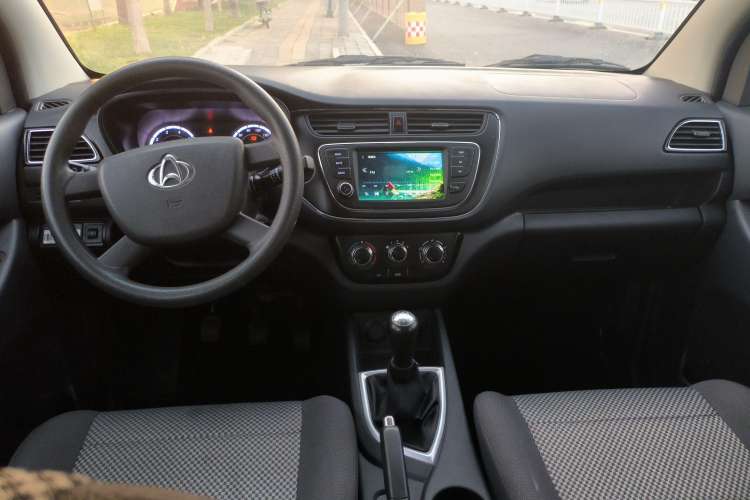 Used CHANGAN OSHAN Ounuo S 2021 1.5L Ono S Smart Edition Dual-Steaming Air-Conditioned Bus JL473QG Center Console