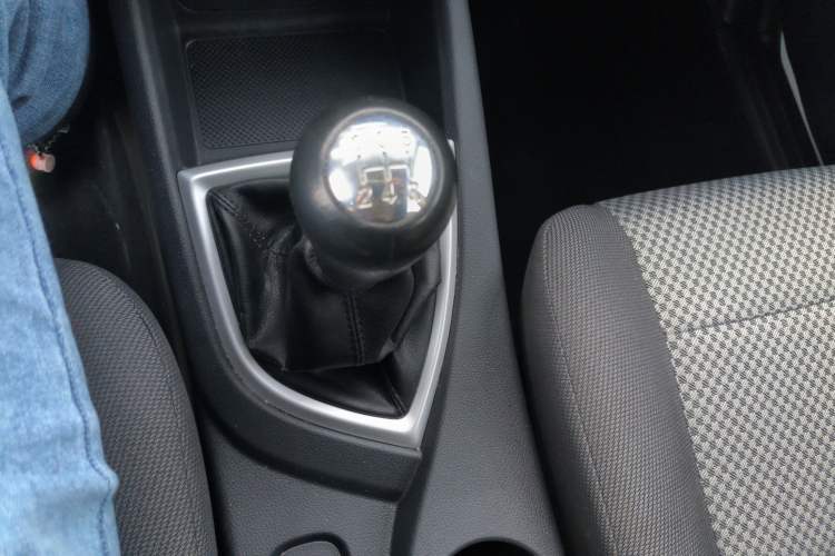 Used CHANGAN OSHAN Ounuo S 2021 1.5L Ono S Smart Edition Dual-Steaming Air-Conditioned Bus JL473QG Gear Lever