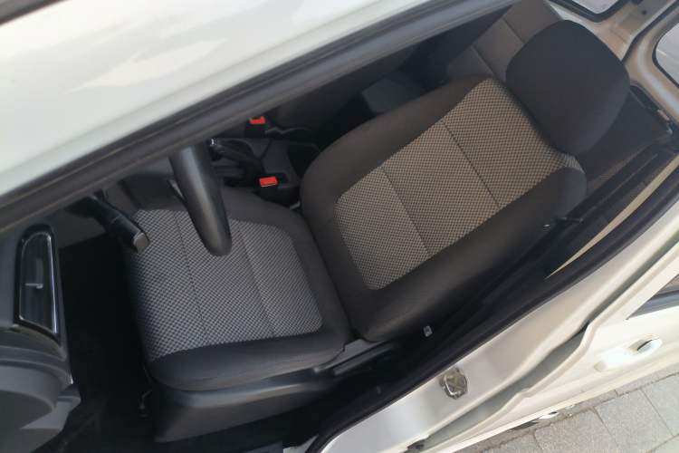 Used CHANGAN OSHAN Ounuo S 2021 1.5L Ono S Smart Edition Dual-Steaming Air-Conditioned Bus JL473QG Left Front Seat
