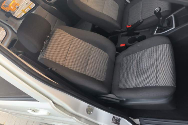 Used CHANGAN OSHAN Ounuo S 2021 1.5L Ono S Smart Edition Dual-Steaming Air-Conditioned Bus JL473QG Right Front Seat