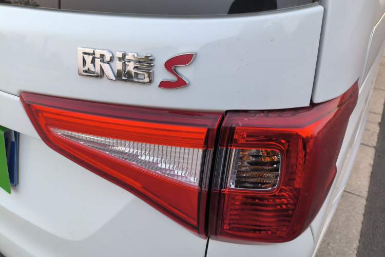 Used CHANGAN OSHAN Ounuo S 2021 1.5L Ono S Smart Edition Dual-Steaming Air-Conditioned Bus JL473QG Right Rear Taillight