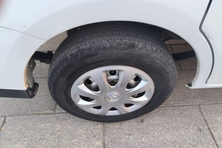 Used CHANGAN OSHAN Ounuo S 2021 1.5L Ono S Smart Edition Dual-Steaming Air-Conditioned Bus JL473QG Right Rear Wheel Hub