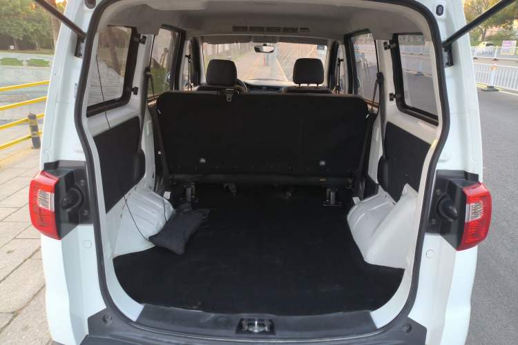 Used CHANGAN OSHAN Ounuo S 2021 1.5L Ono S Smart Edition Dual-Steaming Air-Conditioned Bus JL473QG Trunk