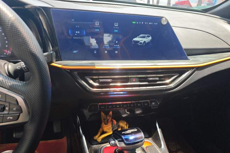 Used CHANGAN OSHAN X5 2021 1.5T DCT Prestige Edition Audio And AC Panel