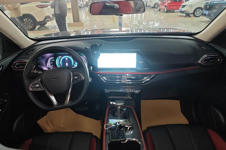Used CHANGAN OSHAN X5 2021 1.5T DCT Prestige Edition Center Console